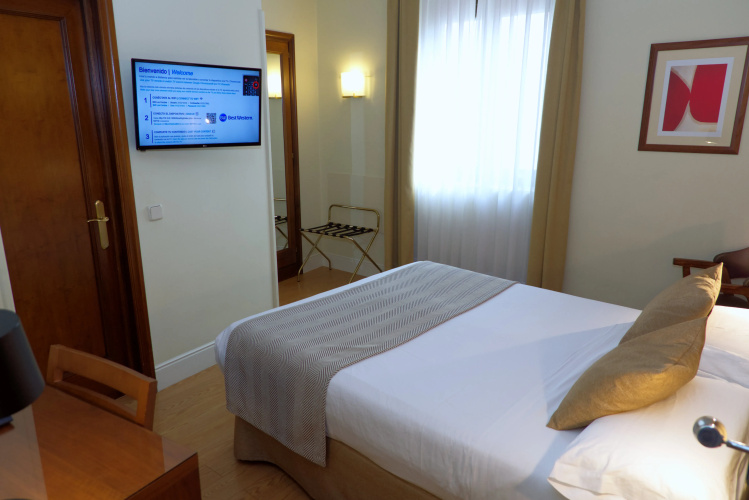 Los Condes Hotel