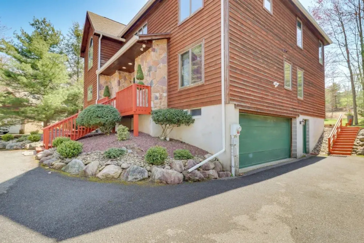 4 Mi to Slopes! Split Rock Resort Home w/ Fire Pit