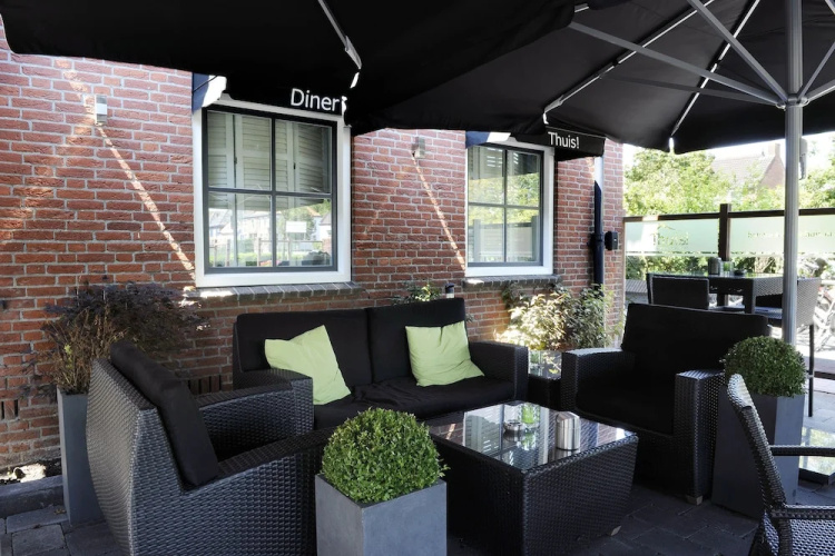Hotel-Restaurant Thuis!