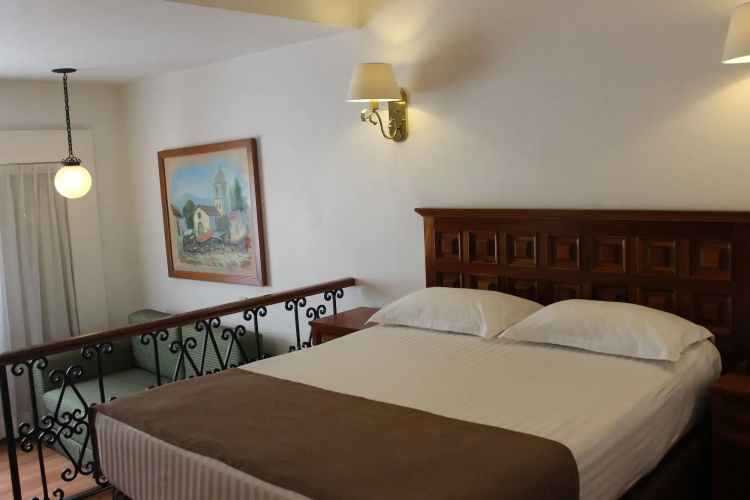 Hotel De Mendoza