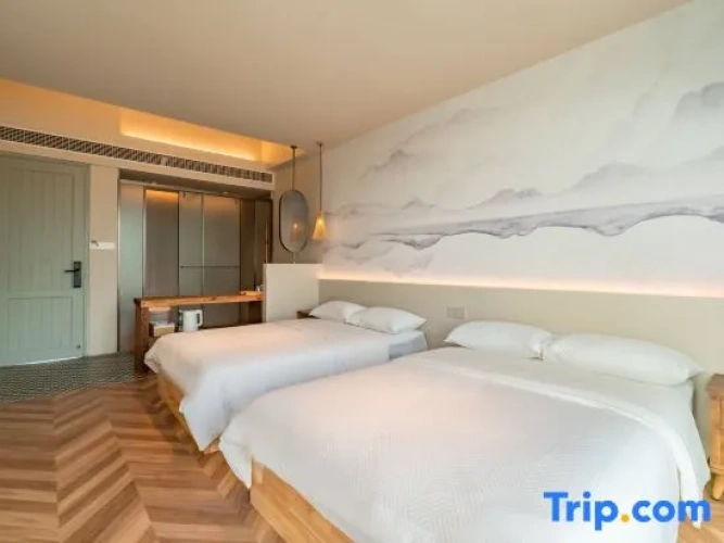Standard Double room with view