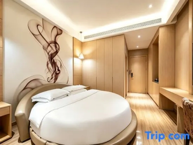 Standard Twin room with view