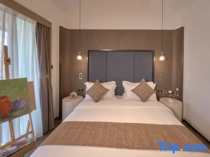 2 Bedrooms Double Villa