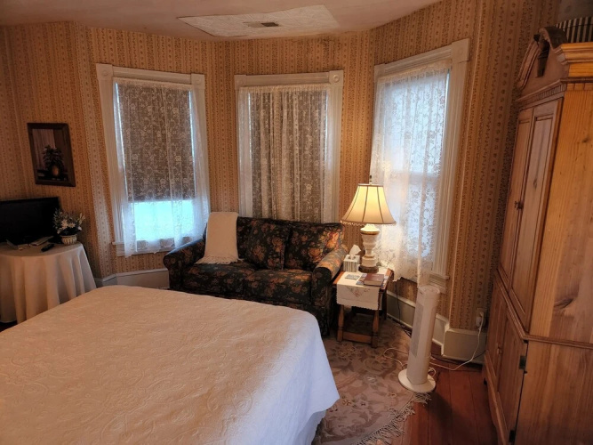 Hawthorne Inn