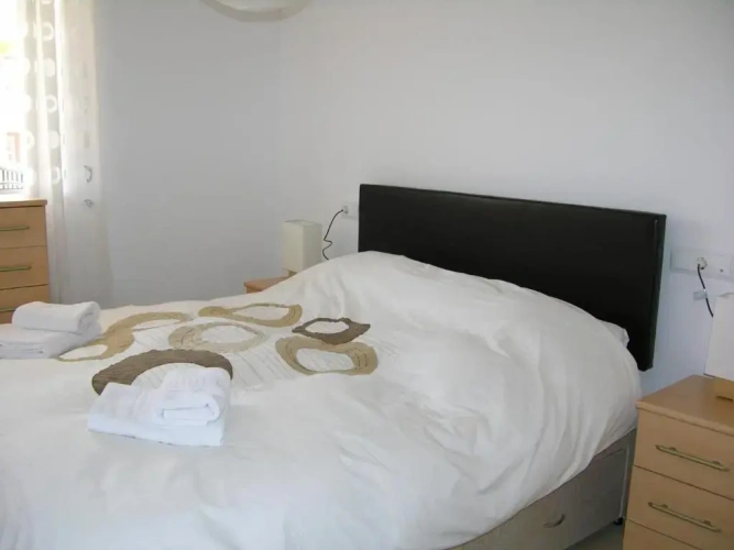 3 Bedrooms Apartment