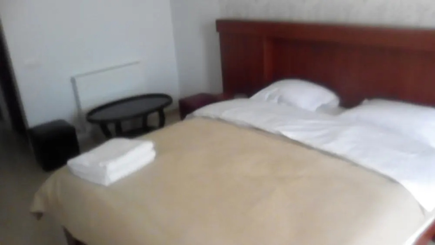 Hotel 999