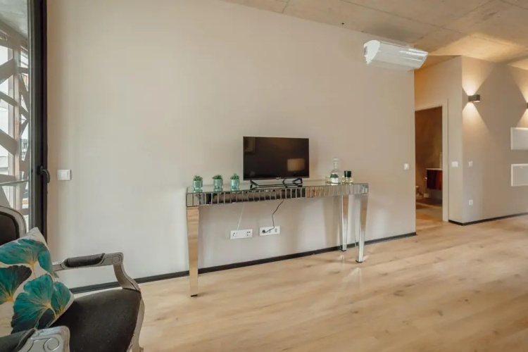 City Center Premium With Garage by Vacationy