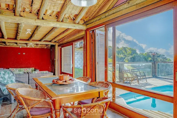 Beautiful Rustic House w/ Pool in Garopaba Egf000