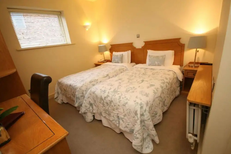 Crown Hotel
