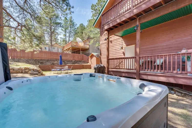 4 Bedrooms Cottage