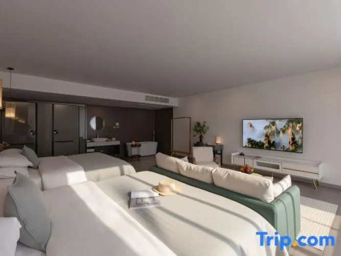 Standard Twin Family room with mountain view