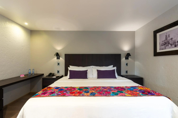 Hotel Flamingo Inn