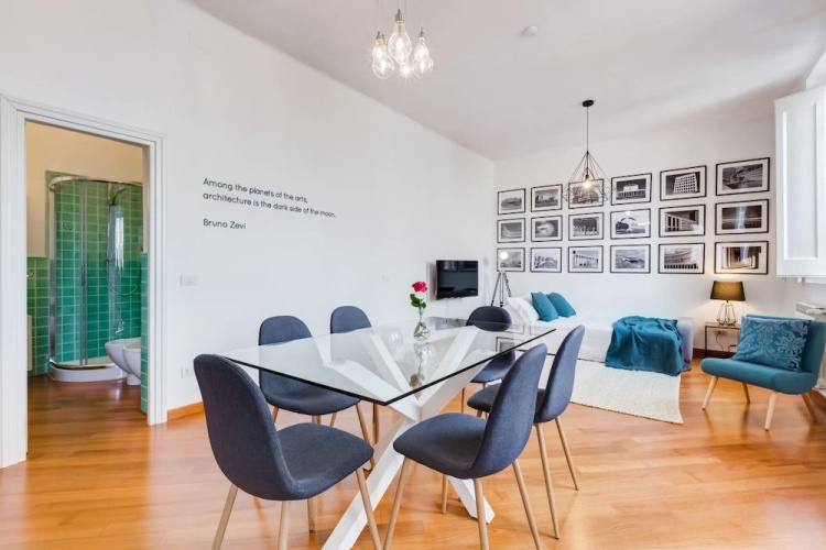 Modern and Stylish Flat Near P.zza Della Repubblica