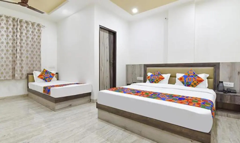 Fabhotel Lakhdatar