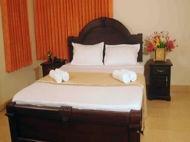 2 Bedrooms Villa