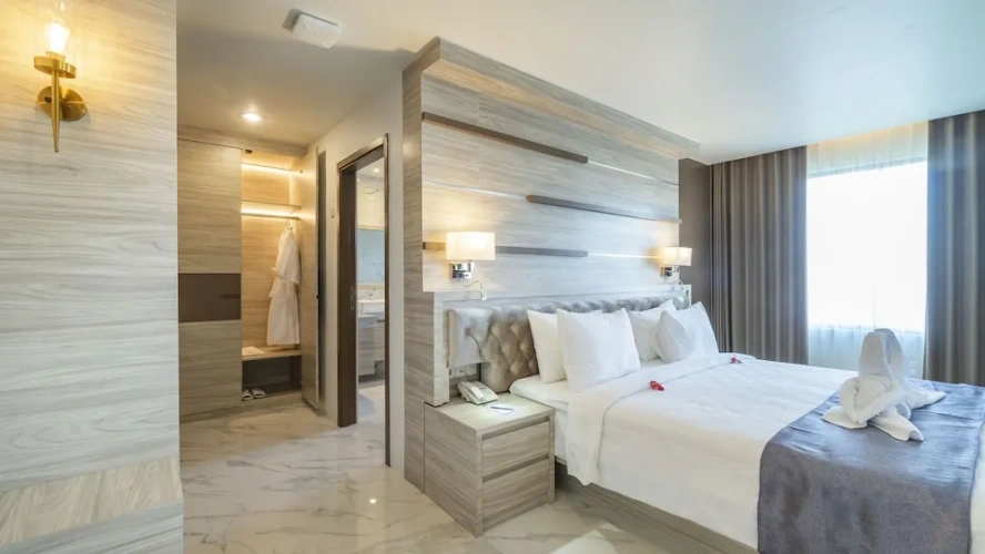 Double Suite