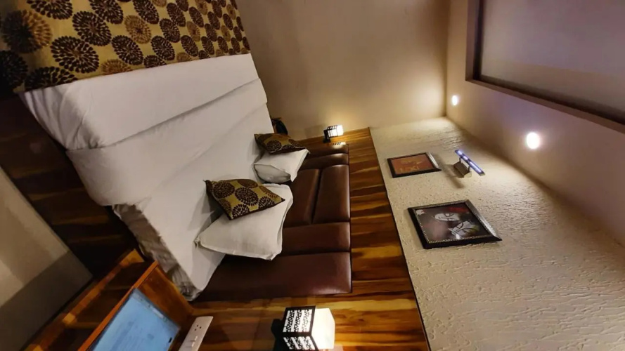 Krishna Inn