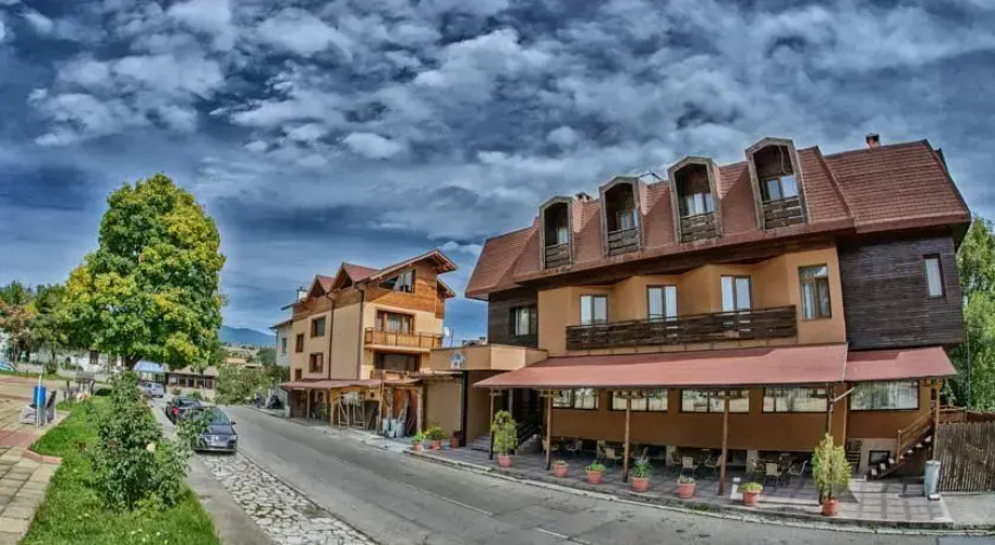 K2 Hotel