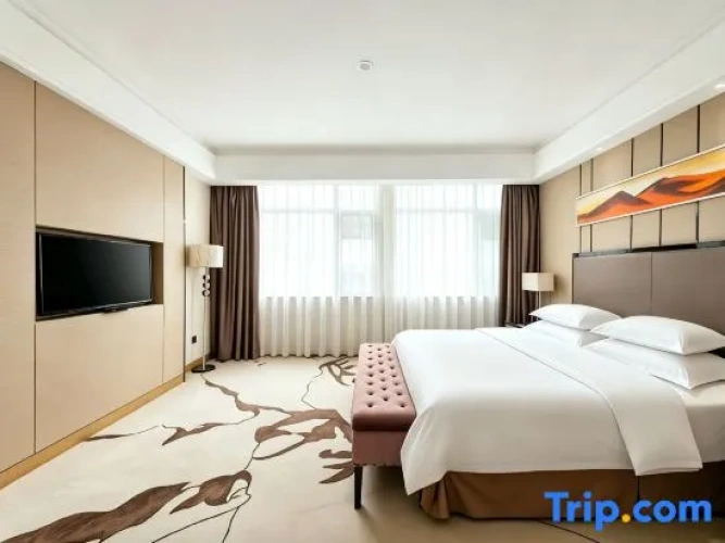 Luxury Suite
