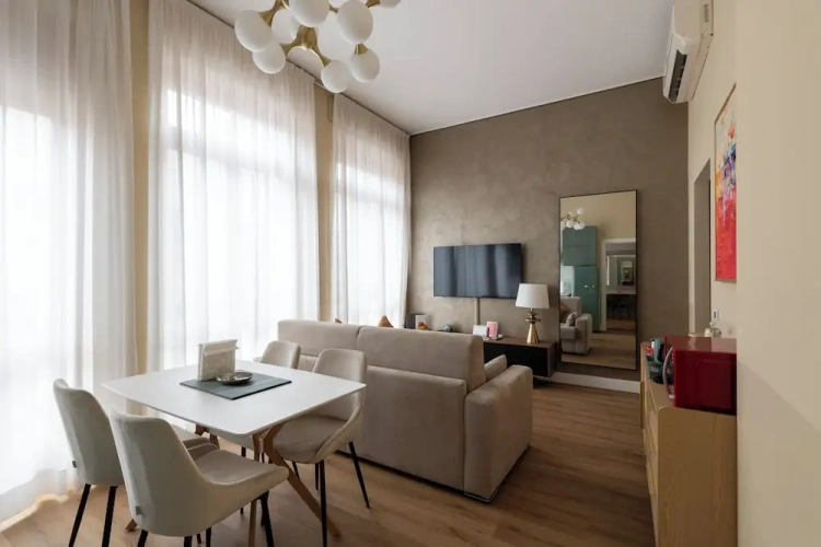 2 Bedrooms Royal Apartment