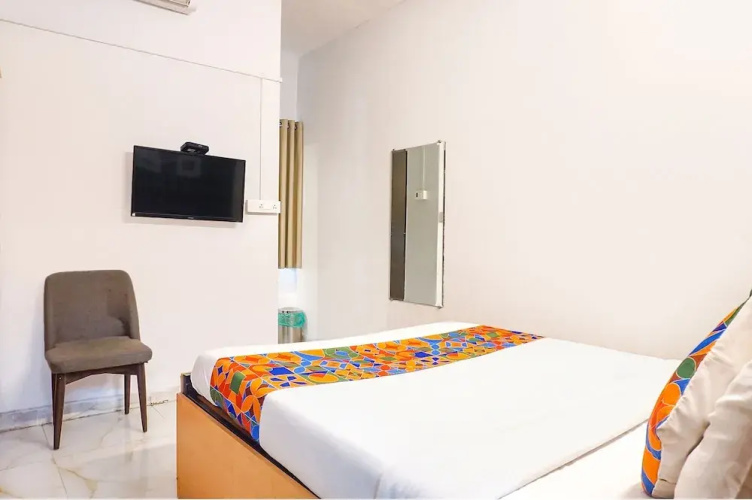 FabHotel Silver Key