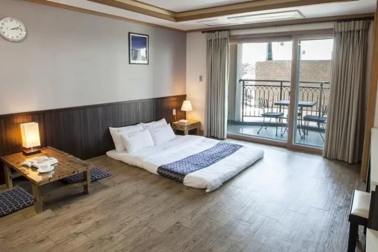 Standard Ondol room