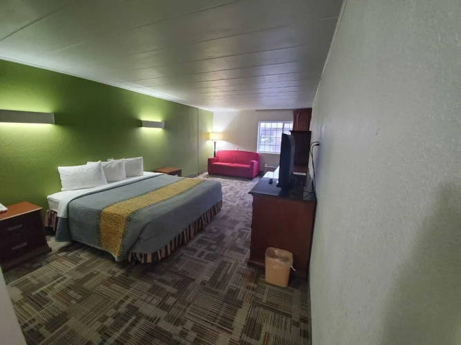 Shadeland Inn Indianapolis