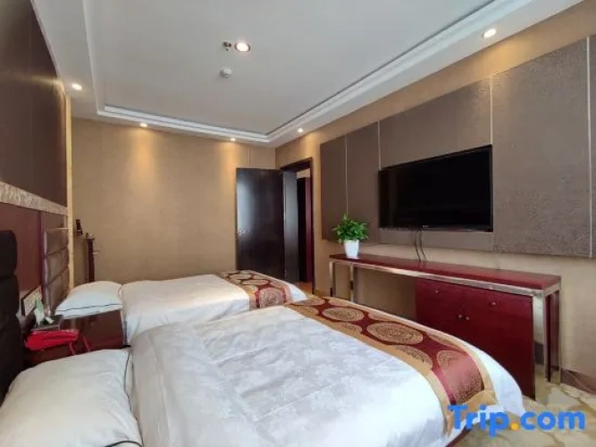 Deluxe Suite