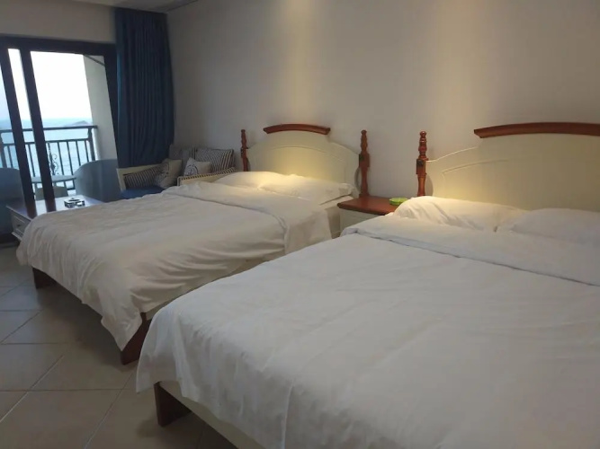 Gold Coast Hotel