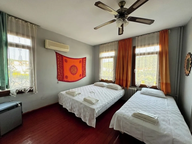 Standard Triple Family room