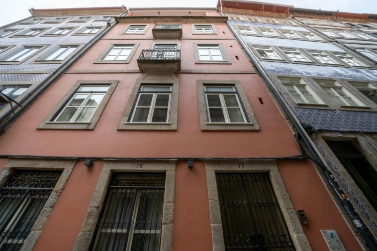 Mercadores Apartment by Amber Star Rent