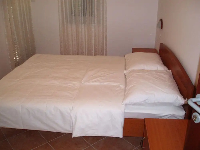 Kozarica Apartments