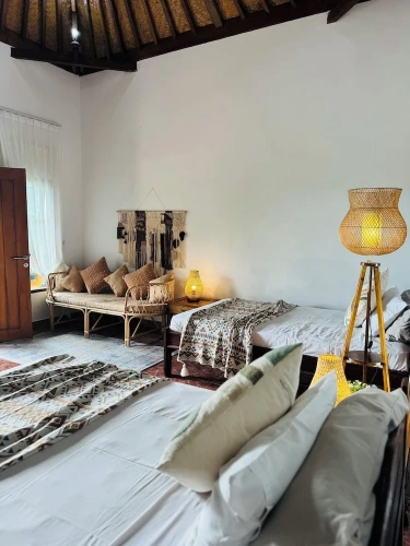 Standard Twin room with garden view