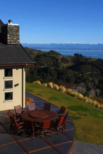 Parautane Lodge