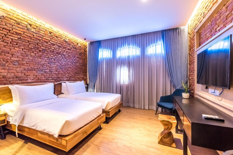 Standard Twin room