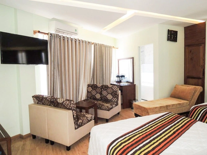 Standard Triple room