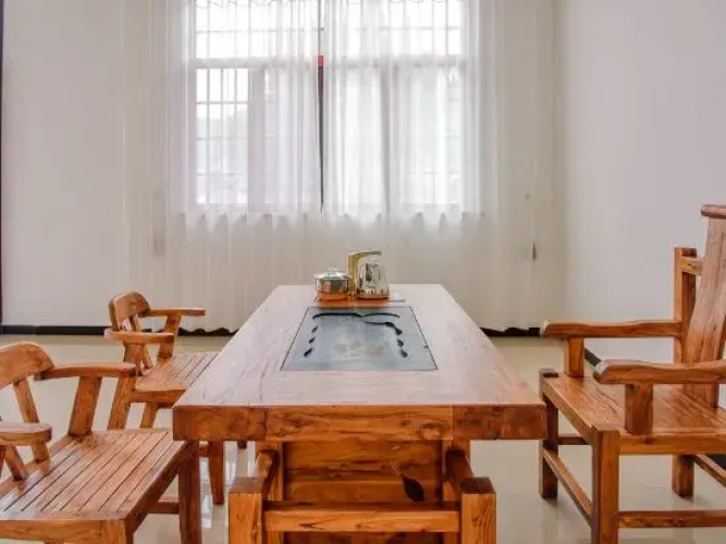 Huangling Impression Boutique Hostel