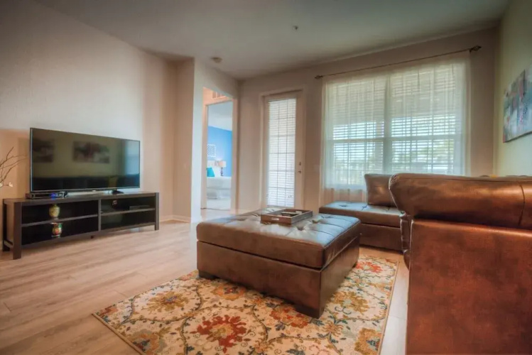 Tropicana Lakeview