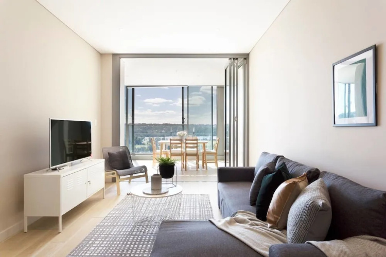 Chic Designer Apartment in Olympic Park + Parking