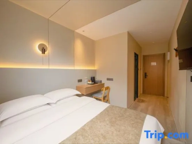 Standard Double room with view