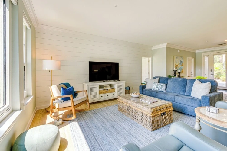 3 Bedrooms Apartment
