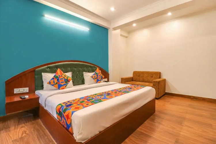 Fabhotel Lime Tree