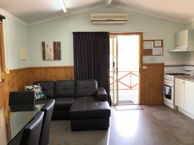Acacia Caravan Park