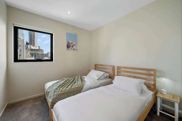 A Spacious 2BR Apt Near Melbourne Central