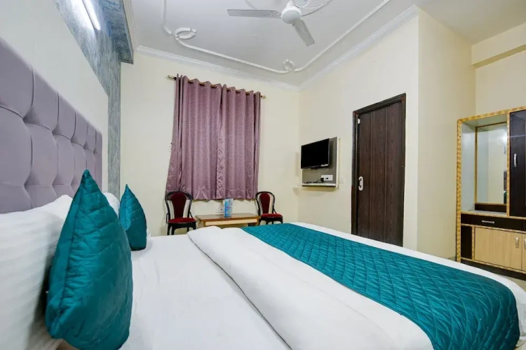 1 Bedroom Standard room with city view