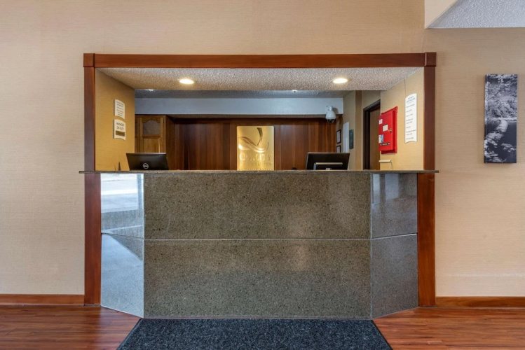Allegheny Inn & Suites