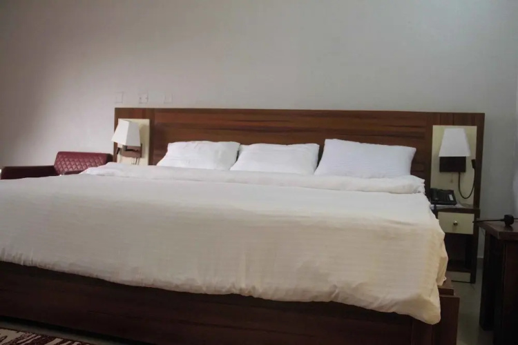 Uranium Continental Hotel
