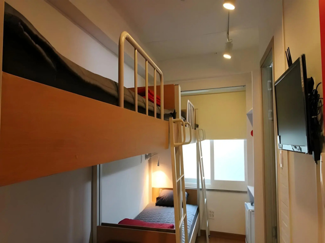 B my guesthouse - Hostel