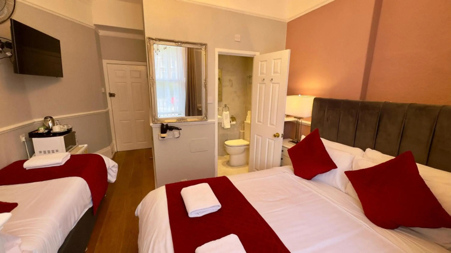Classic Hyde Park Hotel