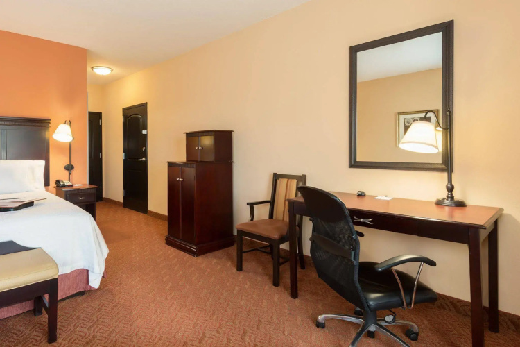 Durant Inn & Suites